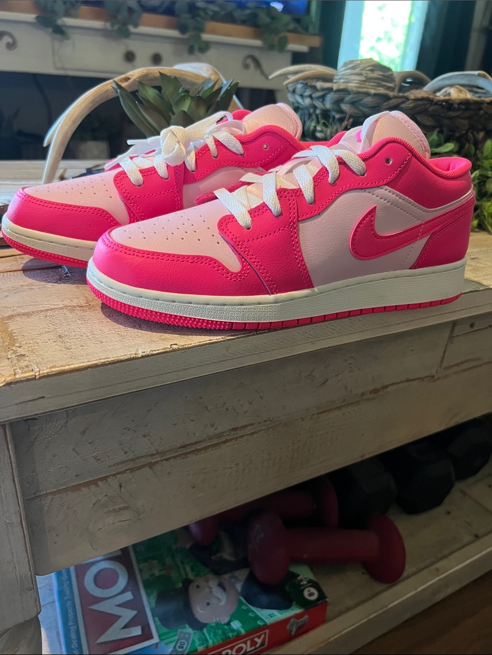 Nike Kids Low-Top Sneakers in Hot Pink and Light Pink